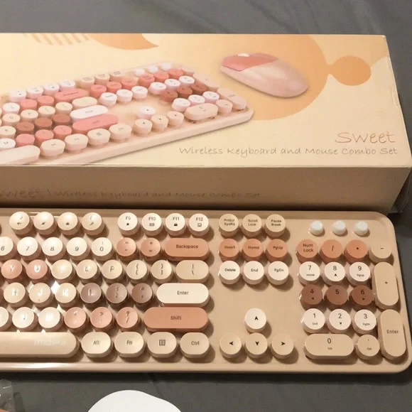 MOFII Wireless Keyboard and Mouse Combo